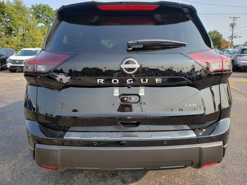 New 2026 Nissan Rogue SV image 8