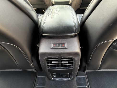 Used 2019 Lincoln MKC Reserve w/ MKC Climate Package FWD image 28