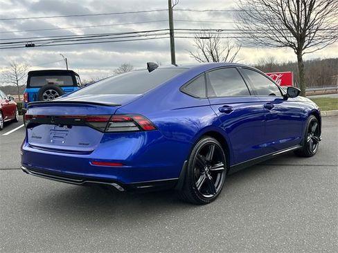 Used 2025 Honda Accord Sport image 4