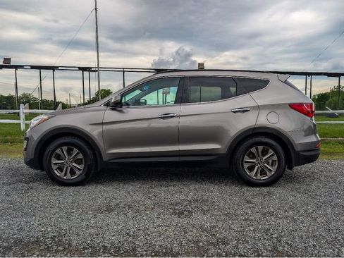 Used 2016 Hyundai Santa Fe Sport w/ Option Group 02 AWD/4WD image 10