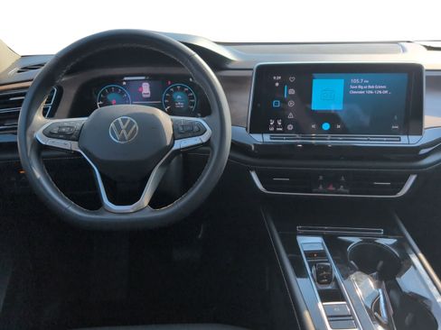 Used 2024 Volkswagen Atlas SE image 22