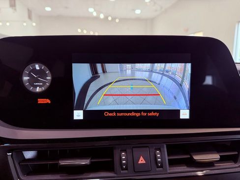 Certified 2024 Lexus ES 350 w/ Premium Package image 24