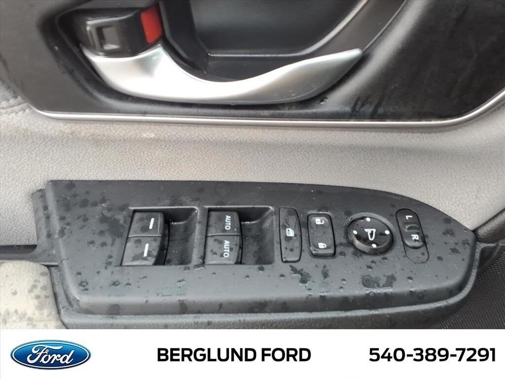 Used 2019 Honda CR-V EX image 19