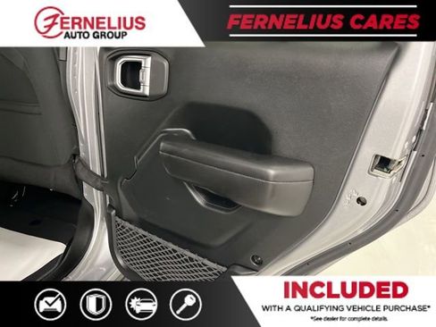 Used 2018 Jeep Wrangler Unlimited Sport S AWD/4WD image 19