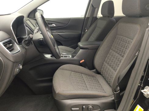 Used 2024 Chevrolet Equinox LT FWD image 17