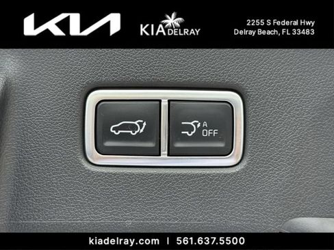 Used 2025 Kia Sorento EX w/ Panoramic Sunroof Package FWD image 9