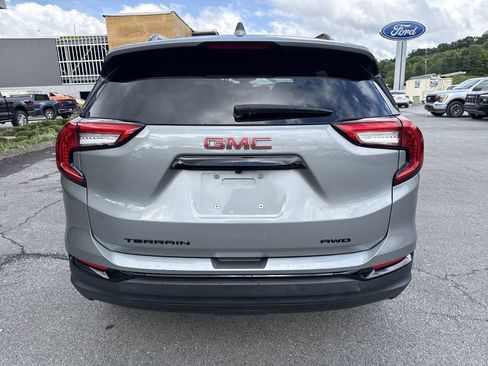 Used 2024 GMC Terrain SLE w/ Driver Convenience Package AWD/4WD image 5