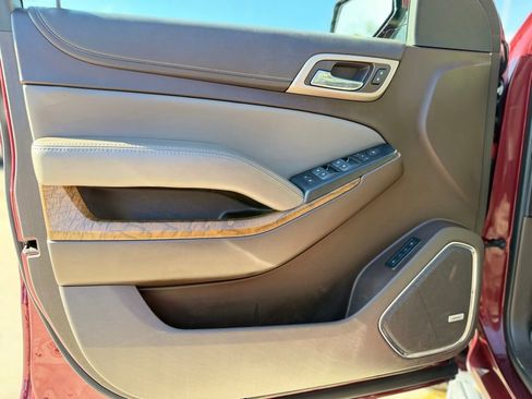 Used 2019 GMC Yukon XL Denali RWD image 13