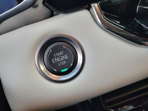 Certified 2024 GMC Canyon AT4X image 23