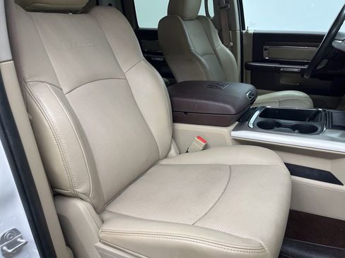 Used 2017 RAM 2500 Laramie image 19