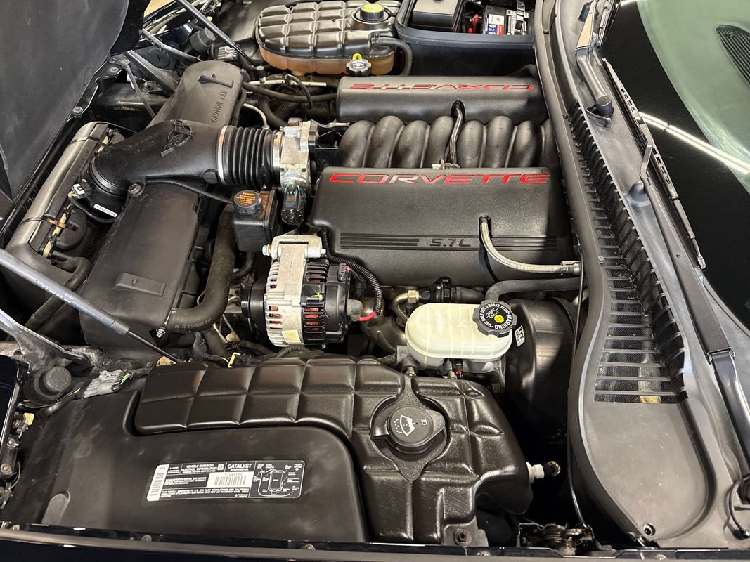 Used 2002 Chevrolet Corvette Convertible w/ Preferred Equipment Group2 RWD image 51