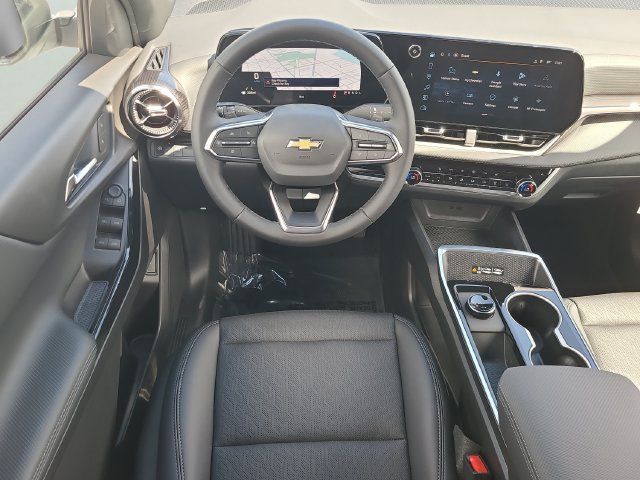 New 2027 Chevrolet Equinox LT w/ Convenience Package II FWD image 16