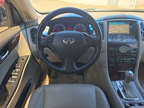 Used 2010 INFINITI EX35 Journey RWD image 17
