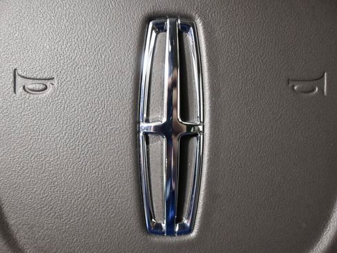 Used 2023 Lincoln Nautilus Reserve w/ Equipment Group 201A image 31