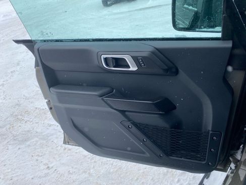 Used 2025 Ford Bronco Outer Banks image 21