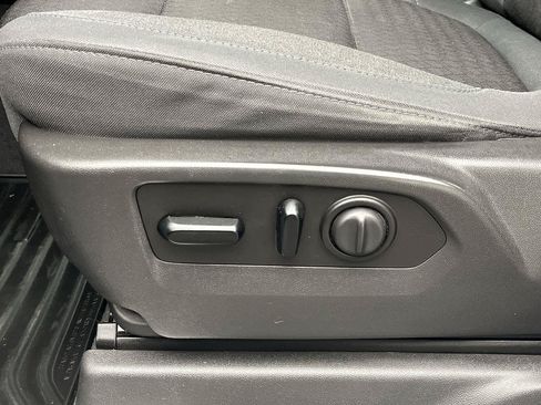 Used 2020 GMC Sierra 1500 SLE w/ SLE Value Package AWD/4WD image 10