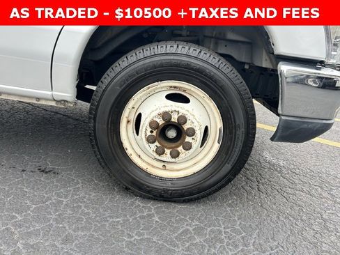 Used 2019 Ford E-350 and Econoline 350 Super Duty w/ Power Windows & Locks Group image 8