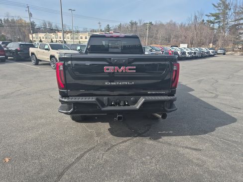 New 2026 GMC Sierra 2500 Denali w/ Technology Package AWD/4WD image 4