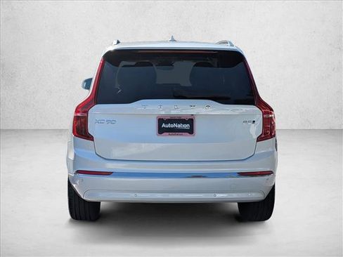 Certified 2023 Volvo XC90 B5 Plus AWD/4WD image 6