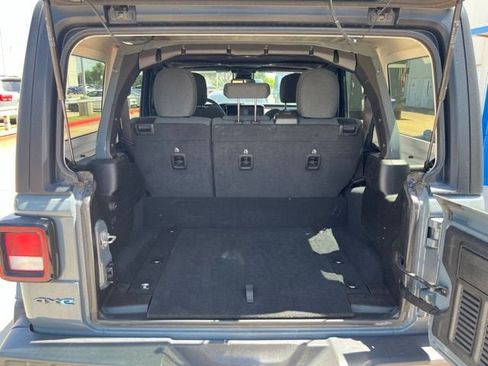 Used 2024 Jeep Wrangler Unlimited AWD/4WD image 8