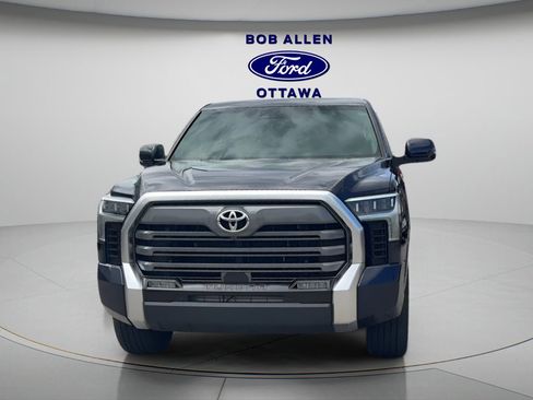 Used 2024 Toyota Tundra Limited AWD/4WD image 8