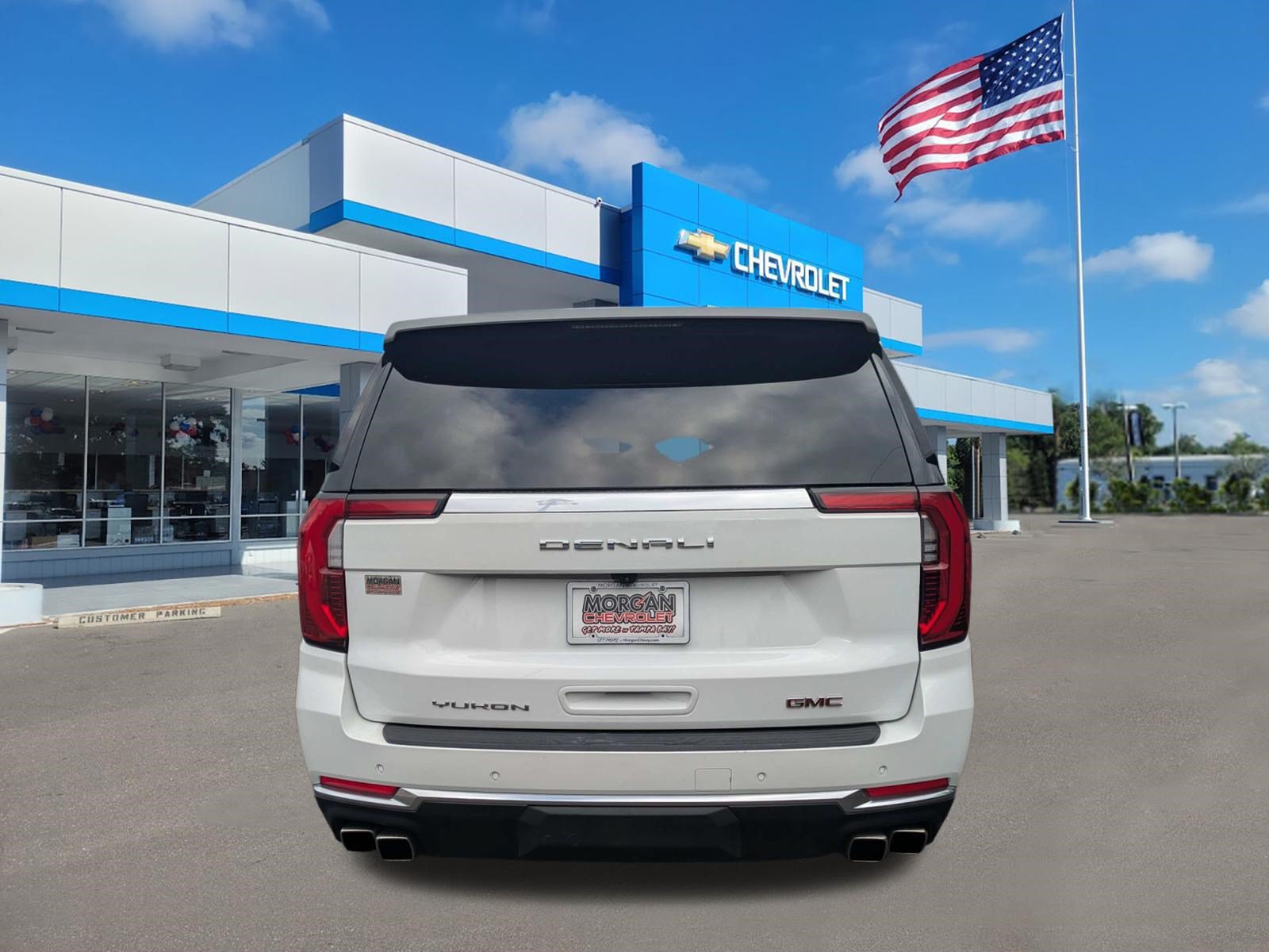 Used 2025 GMC Yukon XL Denali AWD/4WD image 4