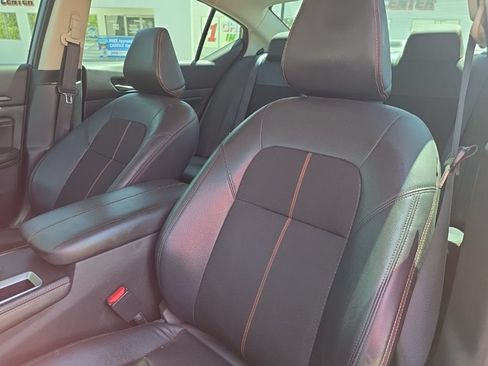 Used 2022 Nissan Altima 2.5 SR FWD image 13