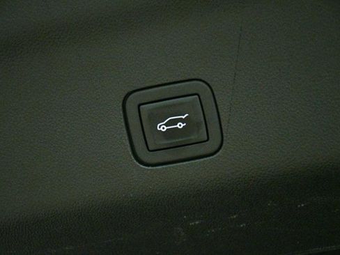 Used 2024 Chevrolet Tahoe RST w/ RST Performance Edition image 23