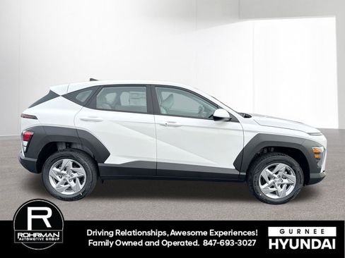 New 2026 Hyundai Kona SE image 11