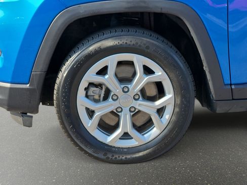 Certified 2024 Jeep Compass Latitude AWD/4WD image 29