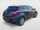 Used 2017 Hyundai Elantra GT image 4