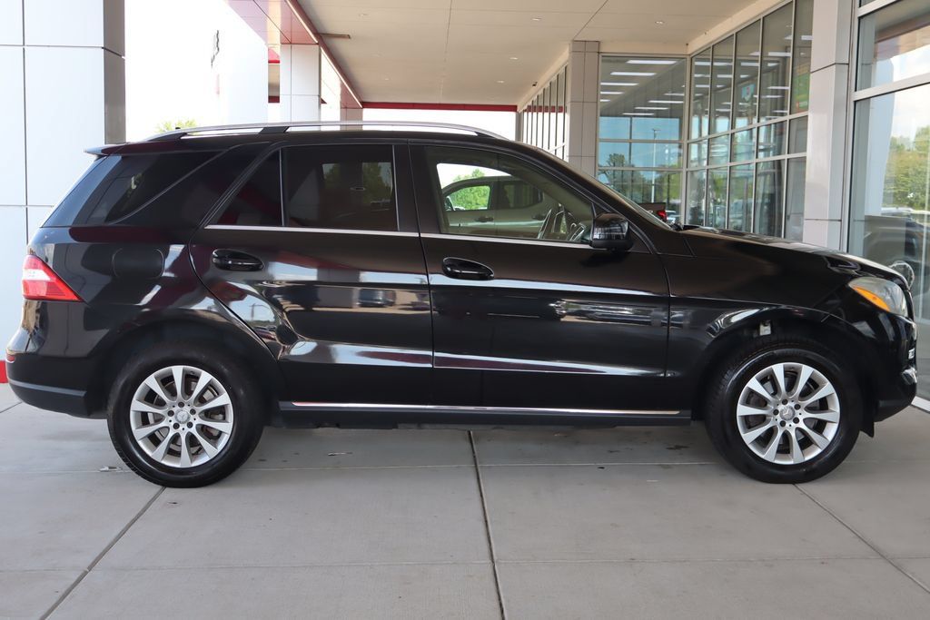 Used 2015 Mercedes-Benz ML 250 BlueTEC 4MATIC image 11