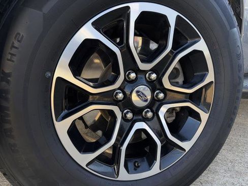 Certified 2024 Ford Expedition Max XLT image 11