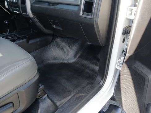 Used 2016 RAM 5500 Tradesman w/ Power Accessory Group AWD/4WD image 15