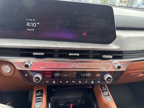 Used 2023 Kia Telluride SX Prestige X-Line AWD/4WD image 9