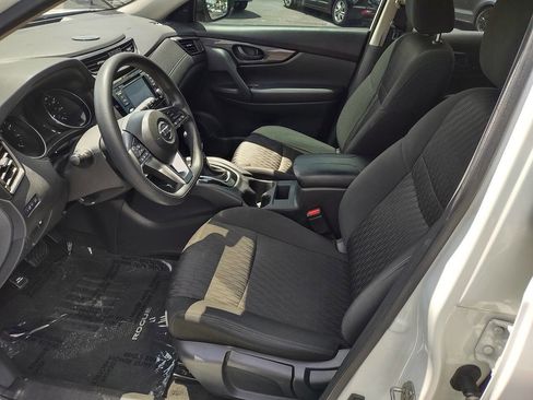 Used 2020 Nissan Rogue S image 10