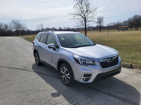 Used 2019 Subaru Forester Limited w/ Popular Package #3 image 5