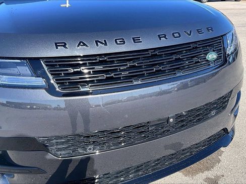Used 2025 Land Rover Range Rover Sport Dynamic SE image 29