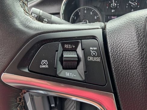 Used 2020 Buick Encore Preferred FWD image 8