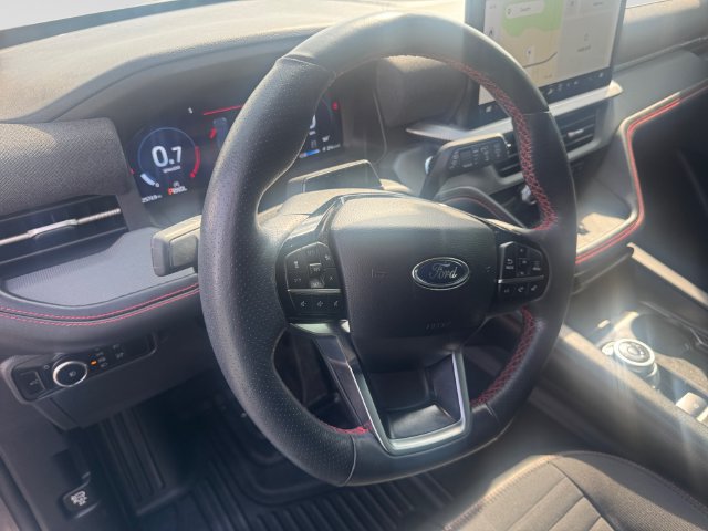 Used 2025 Ford Explorer ST-Line w/ Premium Package RWD image 13