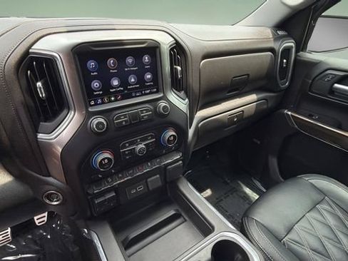 Used 2020 Chevrolet Silverado 1500 RST AWD/4WD image 25