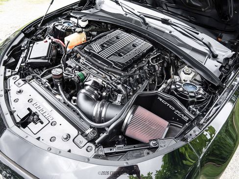 Used 2019 Chevrolet Camaro ZL1 RWD image 21