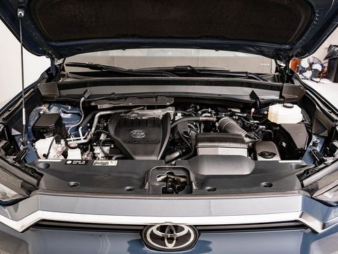 Used 2024 Toyota Grand Highlander AWD Hybrid image 47