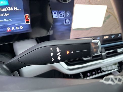 New 2026 Chevrolet Equinox EV LT image 16