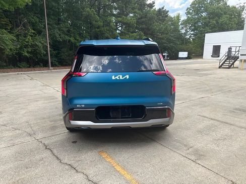 Used 2024 Kia EV9 GT-Line AWD/4WD image 5
