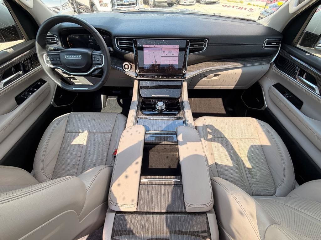 Used 2022 Jeep Wagoneer Series II w/ Premium Group I RWD image 4