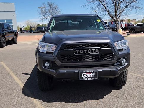 Used 2022 Toyota Tacoma SR5 image 4