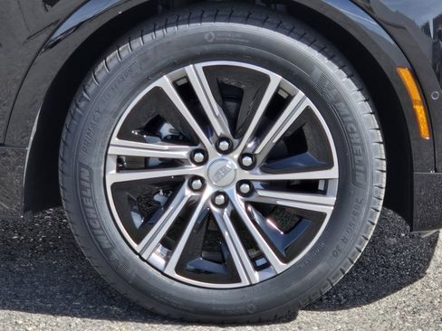 New 2026 Cadillac Lyriq Luxury AWD/4WD image 8