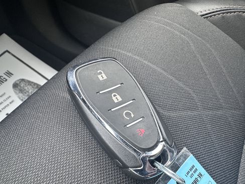 Used 2022 Chevrolet Trax LT w/ Driver Confidence Package image 18