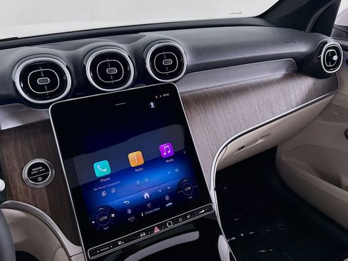 New 2026 Mercedes-Benz GLC 300 image 19